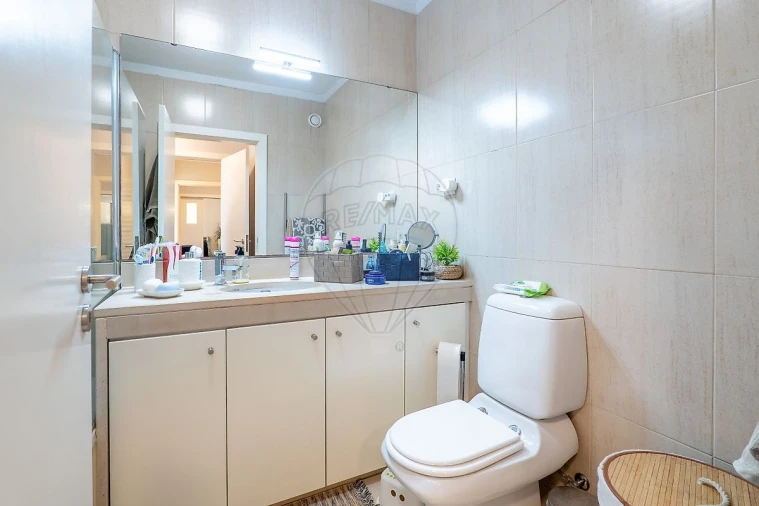 Apartamento T2 para Venda em Castêlo da Maia Foto 23