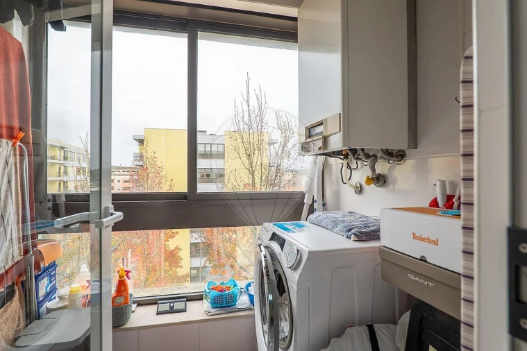 Apartamento T2 para Venda em Castêlo da Maia Foto 14