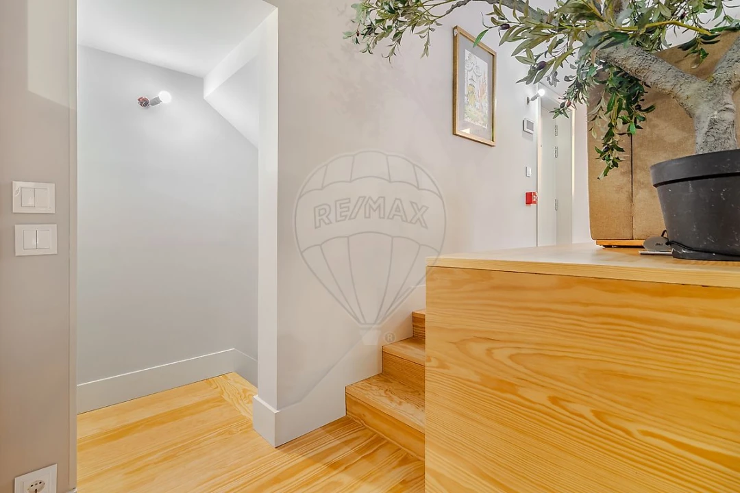 Apartamento T2 para Venda em Cedofeita, Santo Ildefonso, Sé, Miragaia, São Nicolau e Vitória Foto 7