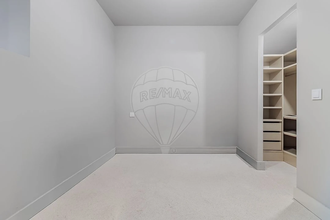 Apartamento T2 para Venda em Cedofeita, Santo Ildefonso, Sé, Miragaia, São Nicolau e Vitória Foto 14