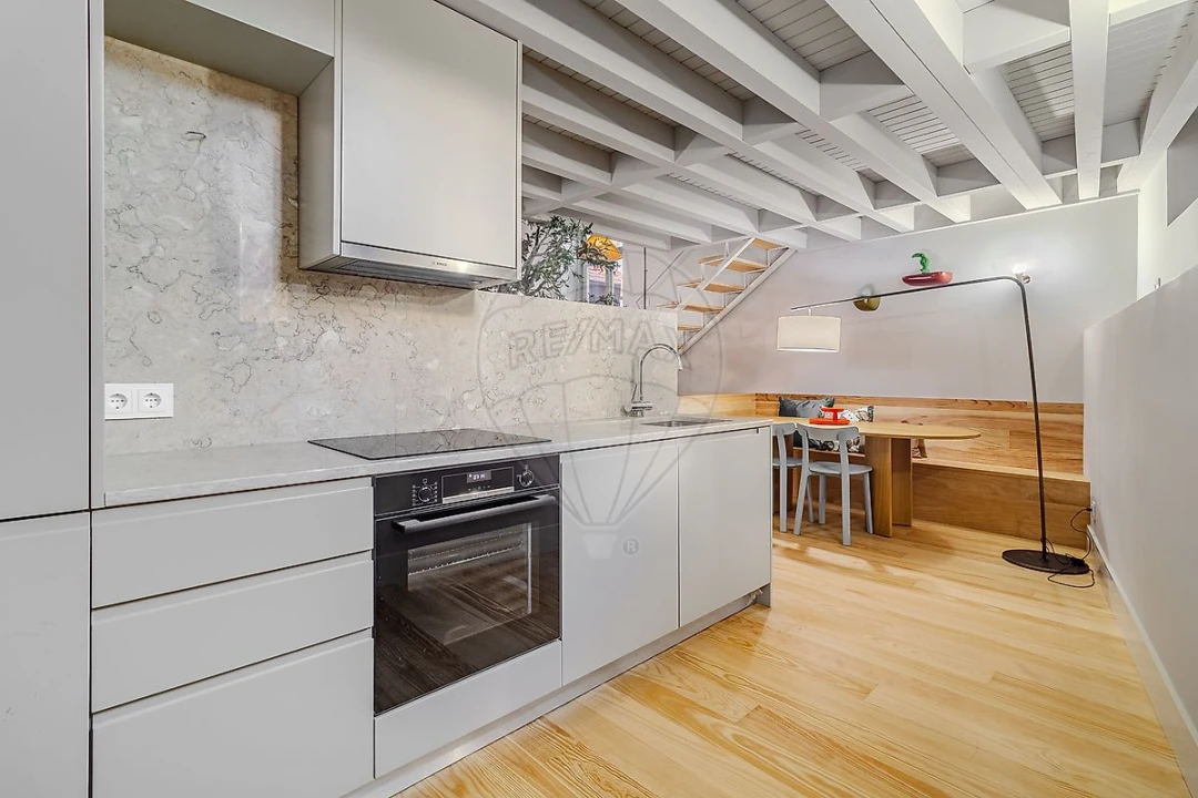 Apartamento T2 para Venda em Cedofeita, Santo Ildefonso, Sé, Miragaia, São Nicolau e Vitória Foto 9