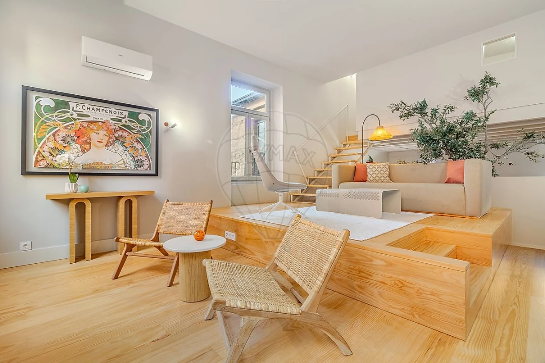 Apartamento T2 para Venda em Cedofeita, Santo Ildefonso, Sé, Miragaia, São Nicolau e Vitória Foto 1