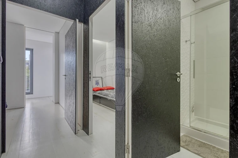 Moradia T3 para Venda em Santa Marinha e São Pedro da Afurada Foto 16