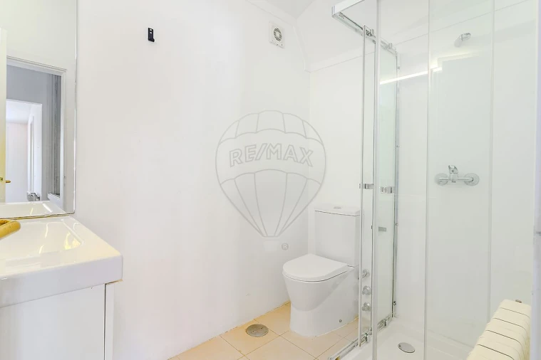 Apartamento T3 para Venda em Aldoar, Foz do Douro e Nevogilde Foto 12