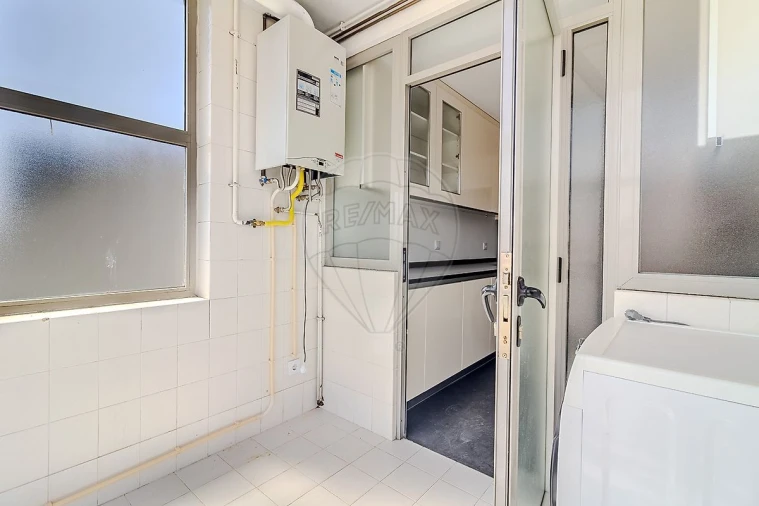 Apartamento T3 para Venda em Aldoar, Foz do Douro e Nevogilde Foto 6