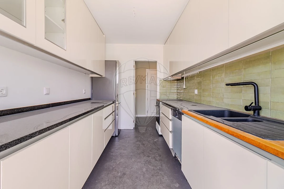 Apartamento T3 para Venda em Aldoar, Foz do Douro e Nevogilde Foto 5