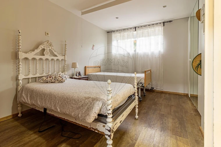 Moradia T12 para Venda em Vila Nova da Telha Foto 19