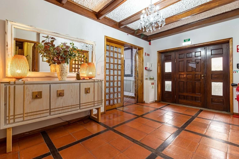 Moradia T12 para Venda em Vila Nova da Telha Foto 6