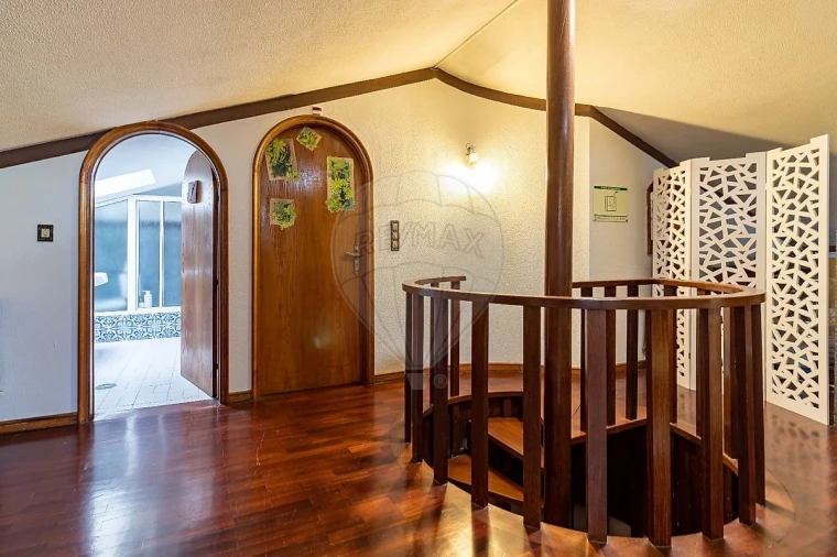 Moradia T12 para Venda em Vila Nova da Telha Foto 27