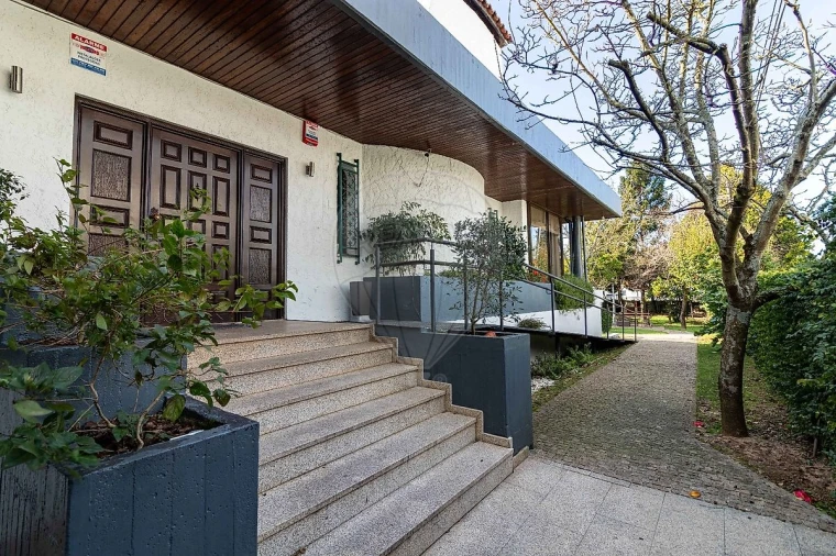 Moradia T12 para Venda em Vila Nova da Telha Foto 2