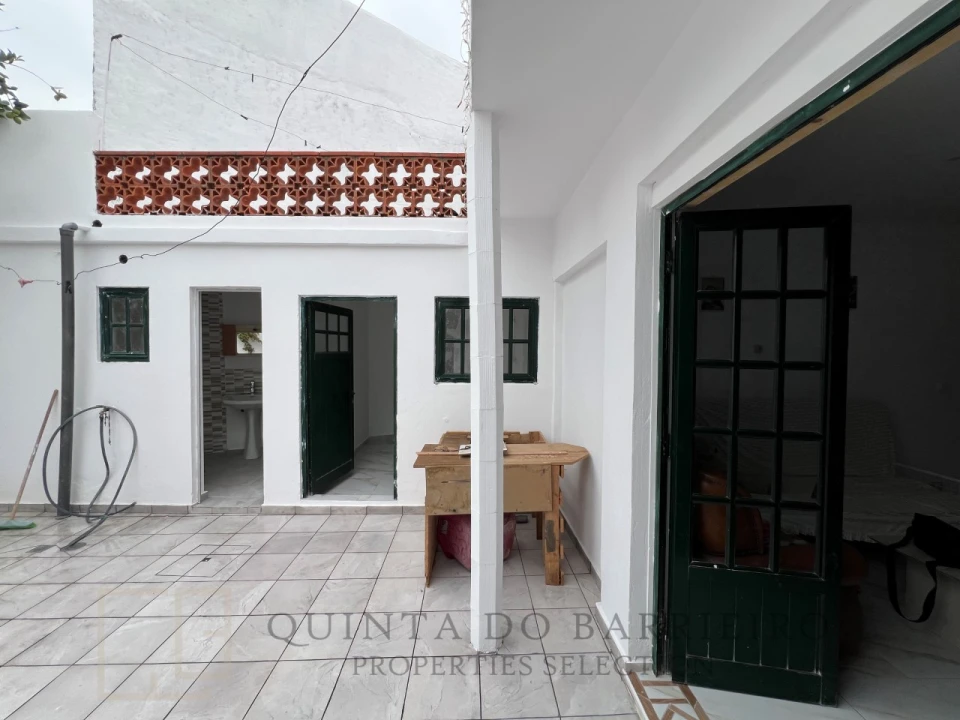 Moradia T5 para Venda em Comenda Foto 14