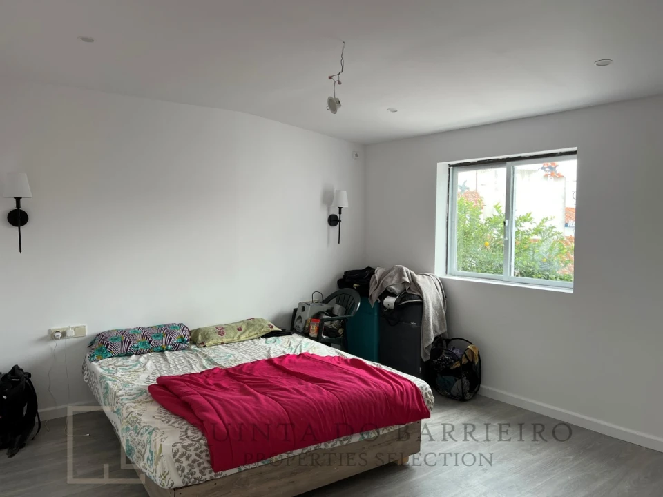 Moradia T5 para Venda em Comenda Foto 28