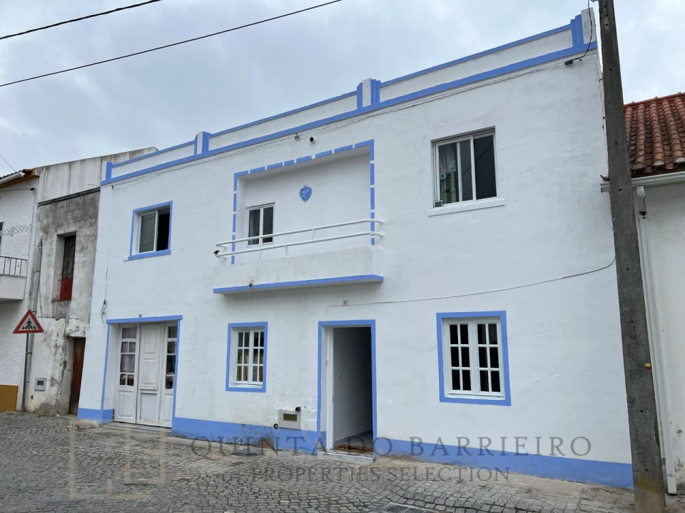 Moradia T5 para Venda em Comenda Foto 38