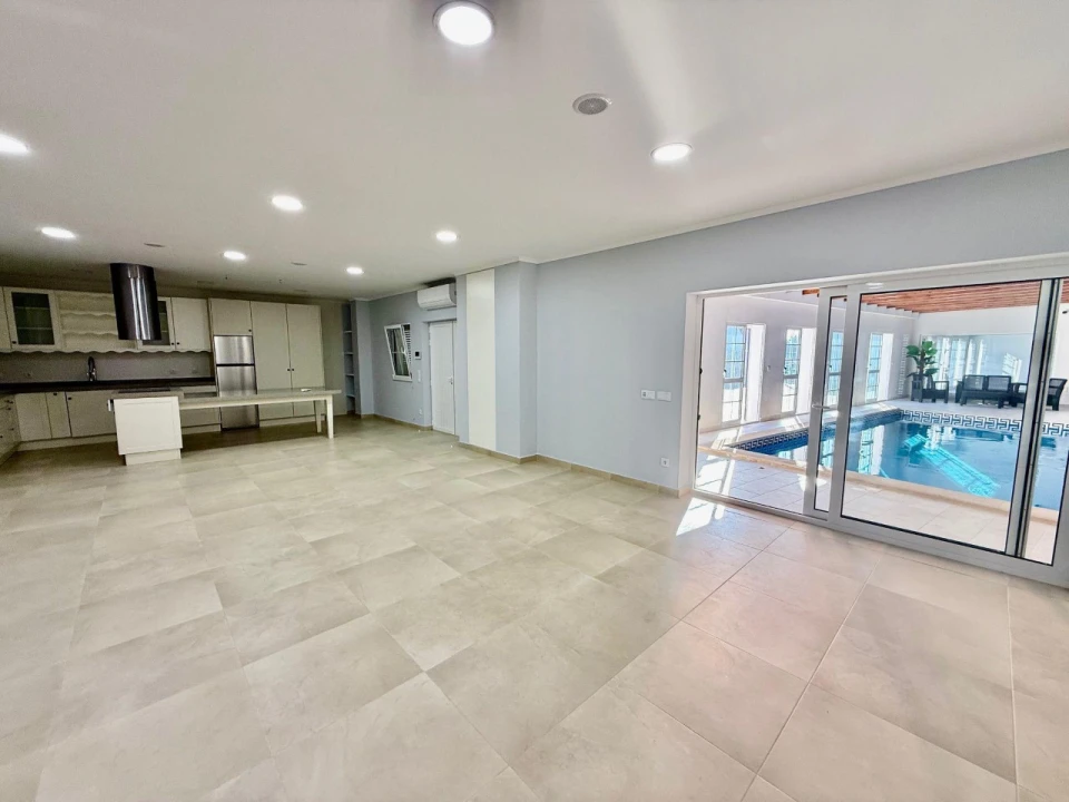 Moradia T4 para Venda em Alfeizerão Foto 11