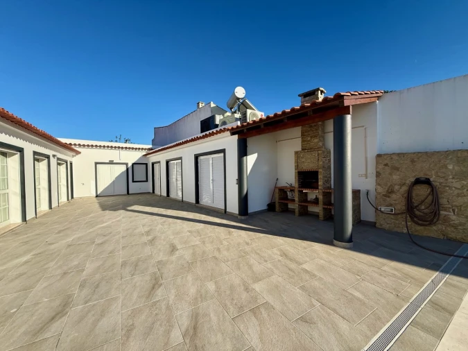 Moradia T4 para Venda em Alfeizerão Foto 10