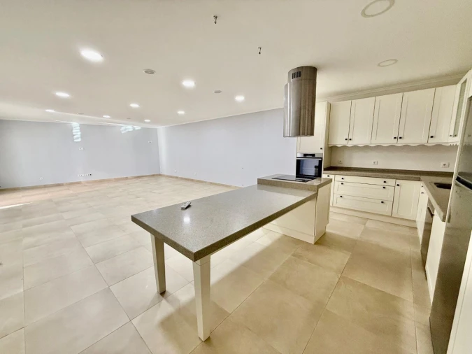 Moradia T4 para Venda em Alfeizerão Foto 12