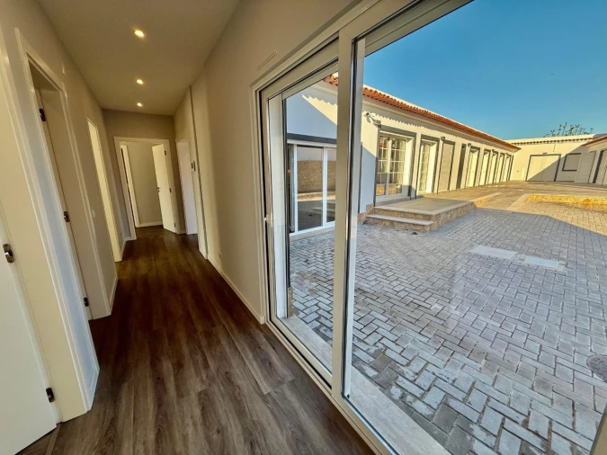 Moradia T4 para Venda em Alfeizerão Foto 16