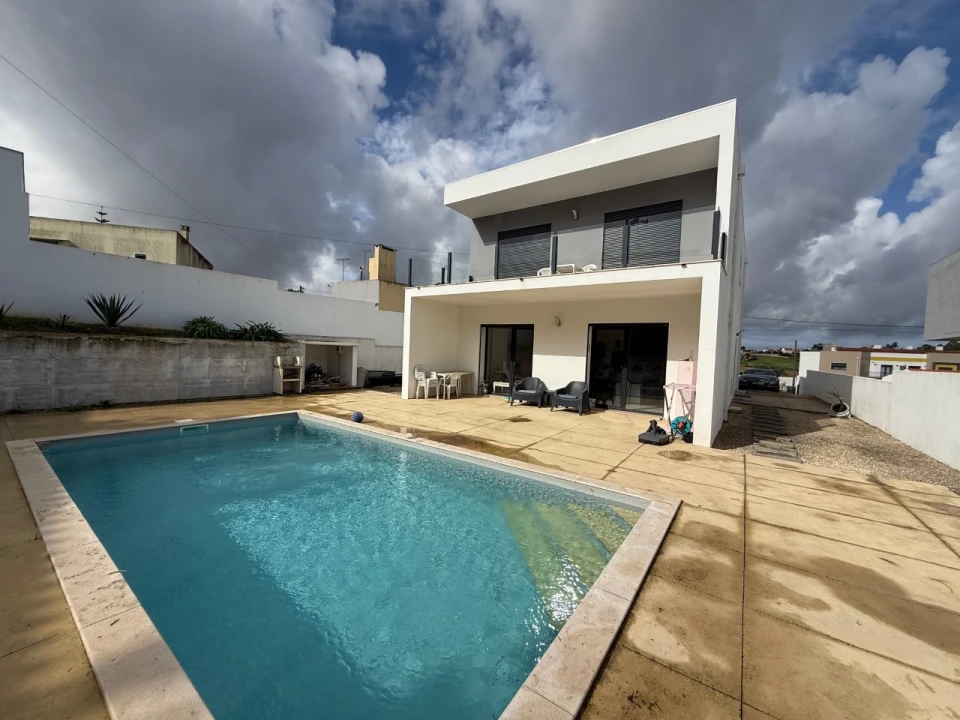 Moradia T4 para Venda em Alfeizerão Foto 34