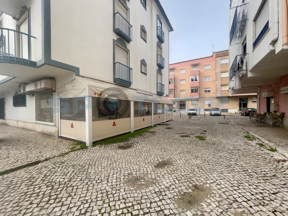 Loja para Venda em Cacém e São Marcos Foto 13