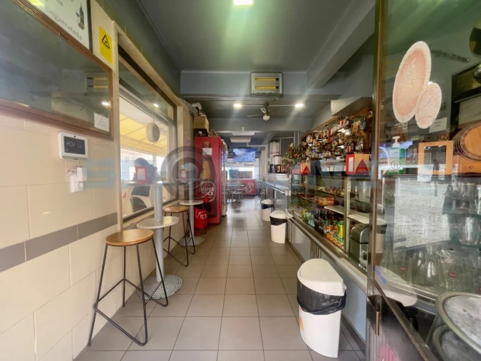 Loja para Venda em Cacém e São Marcos Foto 3