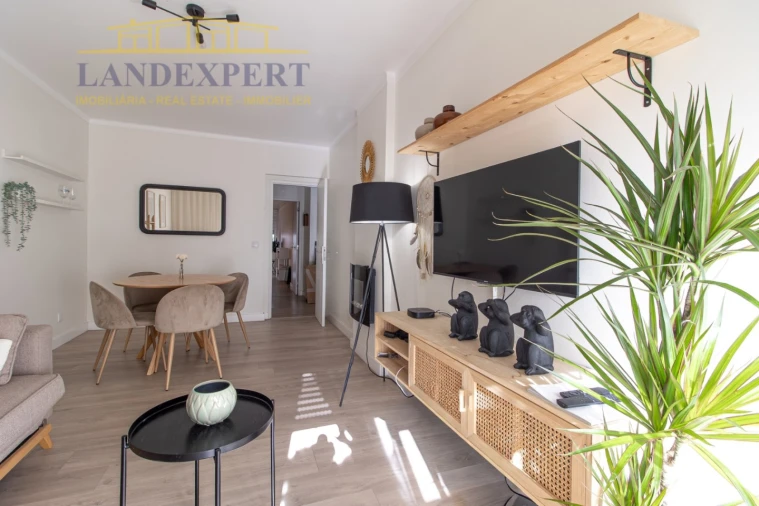 Apartamento T1 para Venda em Armação de Pera Foto 1