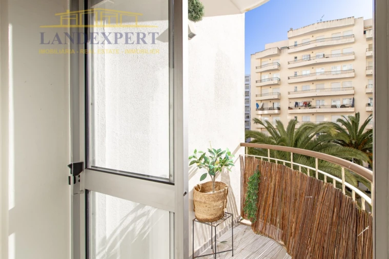 Apartamento T1 para Venda em Armação de Pera Foto 11