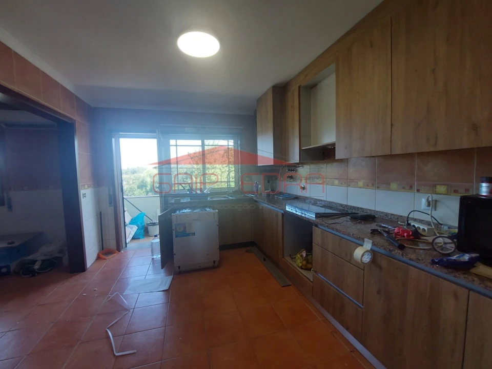 Moradia T3 para Venda em Branca Foto 9