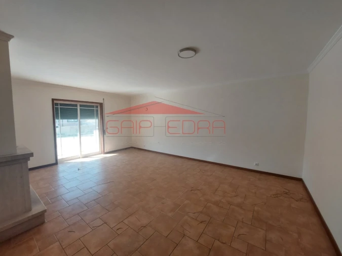 Moradia T3 para Venda em Branca Foto 6