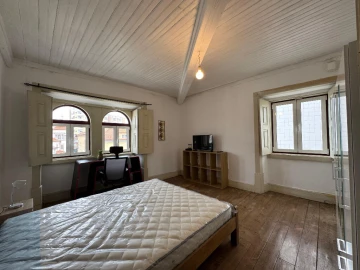 Apartamento T5 para Venda em São Martinho do Bispo e Ribeira de Frades