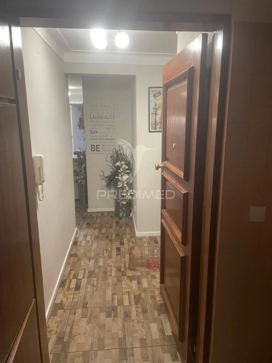 Apartamento T2 para Venda em Rio Tinto Foto 2