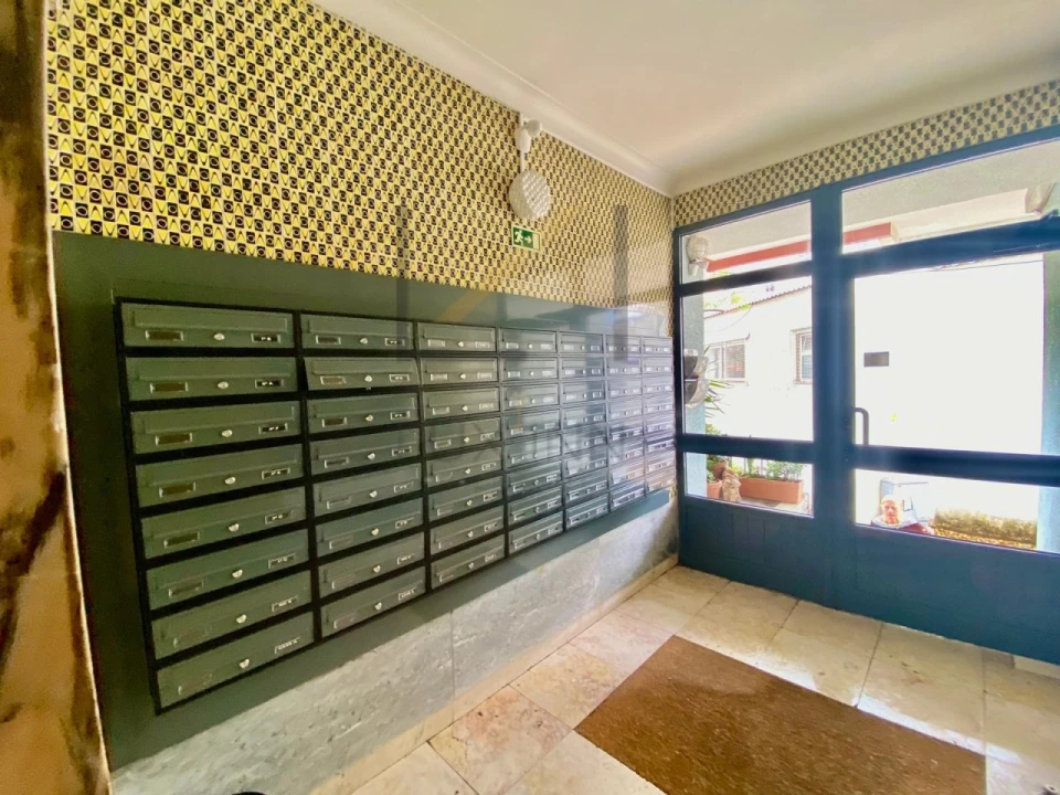 Apartamento T1 para Venda em Oeiras e São Julião da Barra, Paço de Arcos e Caxias Foto 6