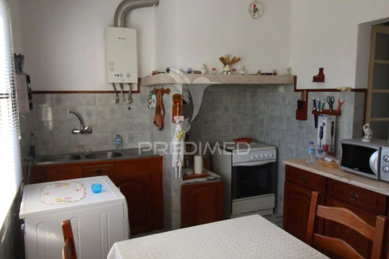 Moradia T3 para Venda em Pernes Foto 9