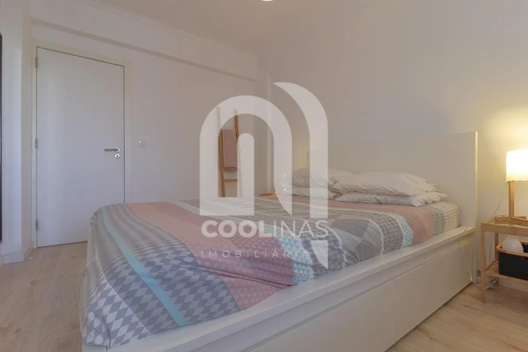 Apartamento T2 para Venda em Venteira Foto 9