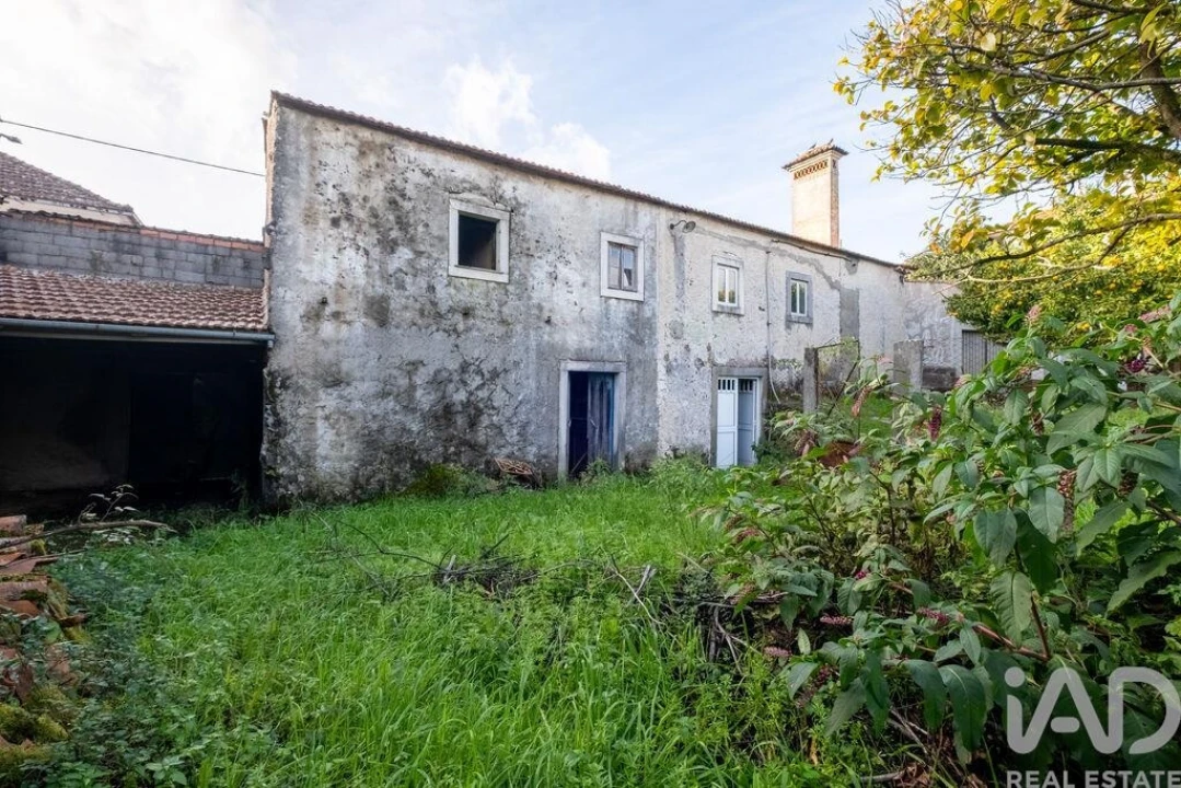 Moradia T4 para Venda em Aguda Foto 11