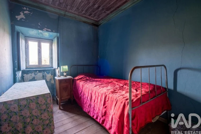 Moradia T4 para Venda em Aguda Foto 23