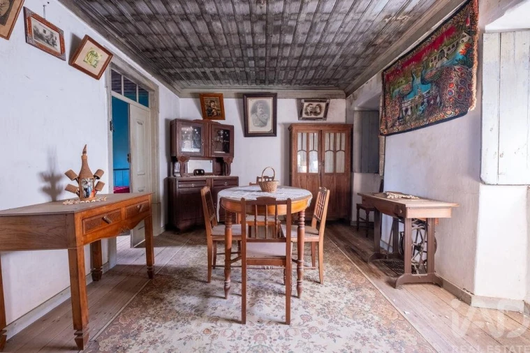 Moradia T4 para Venda em Aguda Foto 21