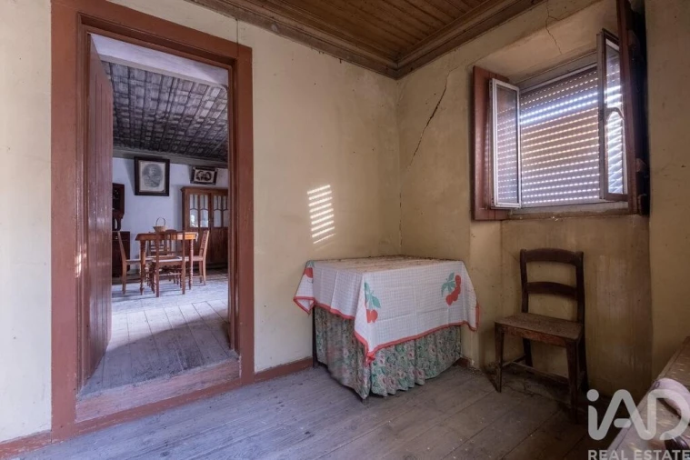 Moradia T4 para Venda em Aguda Foto 19