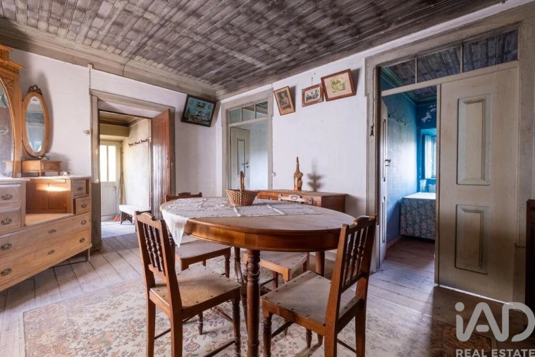 Moradia T4 para Venda em Aguda Foto 20