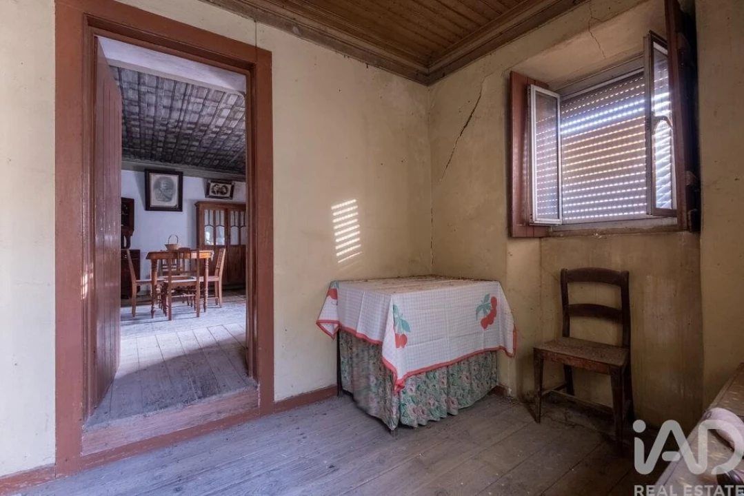 Moradia T4 para Venda em Aguda Foto 19