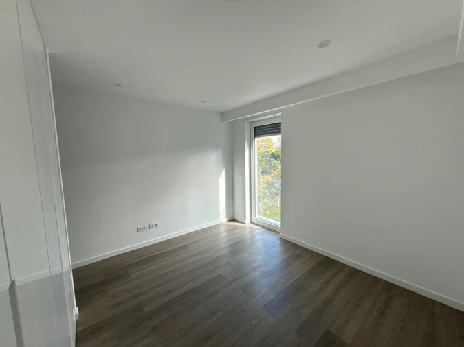 Moradia T4 para Venda em Aguada de Cima Foto 16