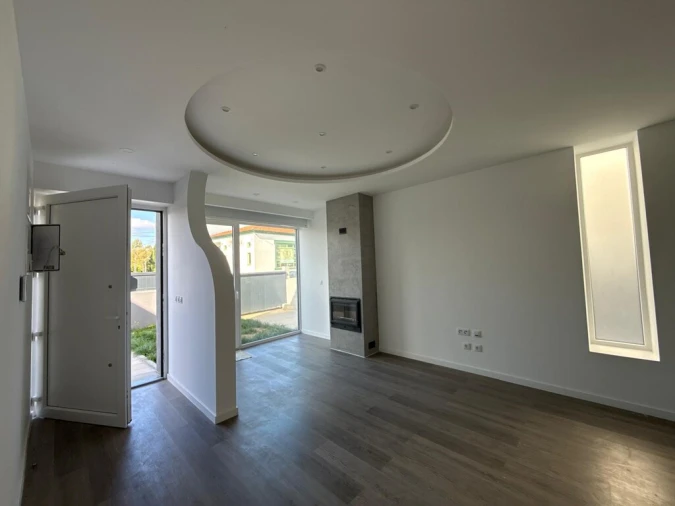 Moradia T4 para Venda em Aguada de Cima Foto 7