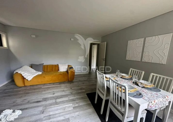 Apartamento T1 para Venda em Cedofeita, Santo Ildefonso, Sé, Miragaia, São Nicolau e Vitória Foto 3