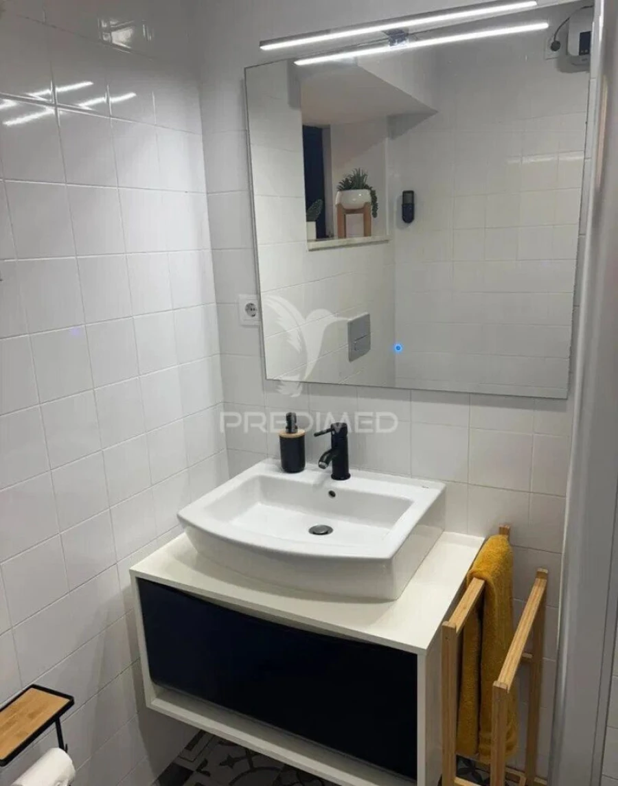 Apartamento T1 para Venda em Cedofeita, Santo Ildefonso, Sé, Miragaia, São Nicolau e Vitória Foto 6