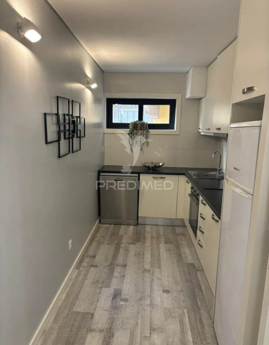 Apartamento T1 para Venda em Cedofeita, Santo Ildefonso, Sé, Miragaia, São Nicolau e Vitória Foto 5