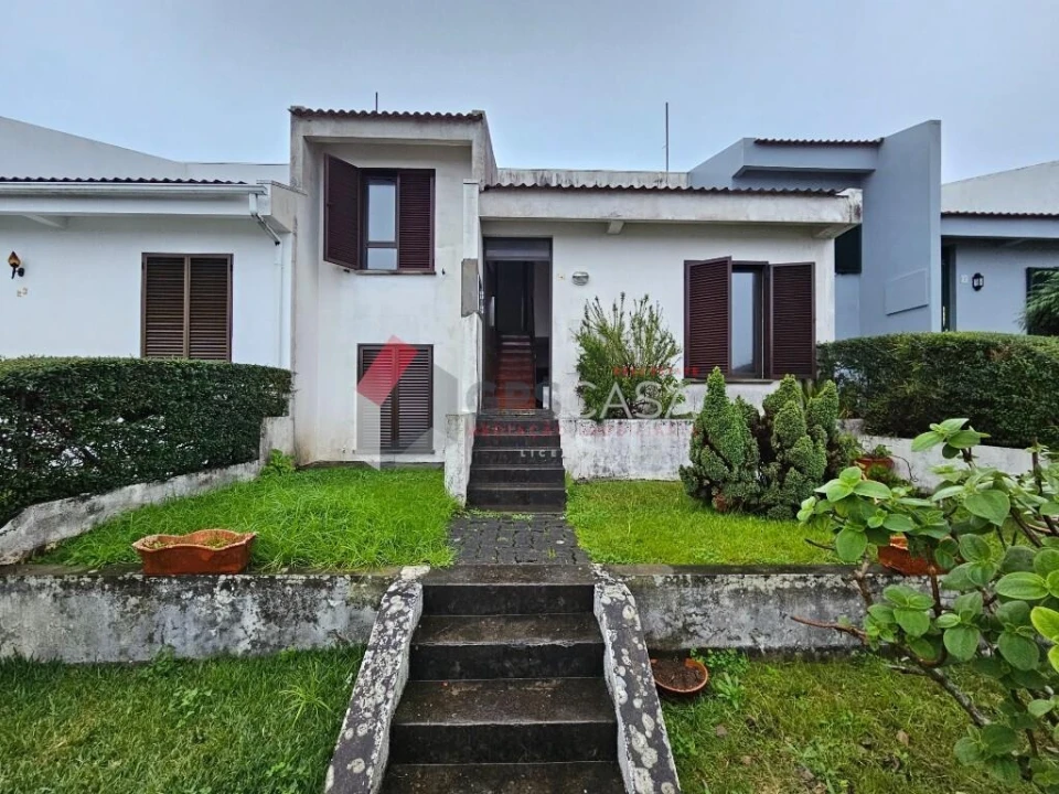 Moradia T3 para Venda em Angra (Santa Luzia) Foto 2