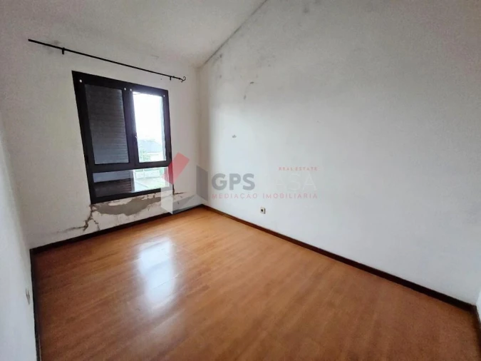 Moradia T3 para Venda em Angra (Santa Luzia) Foto 9