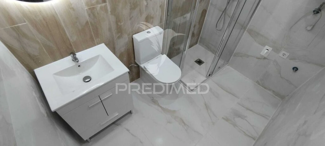 Apartamento T2 para Venda em Santa Iria de Azoia, São João da Talha e Bobadela Foto 13