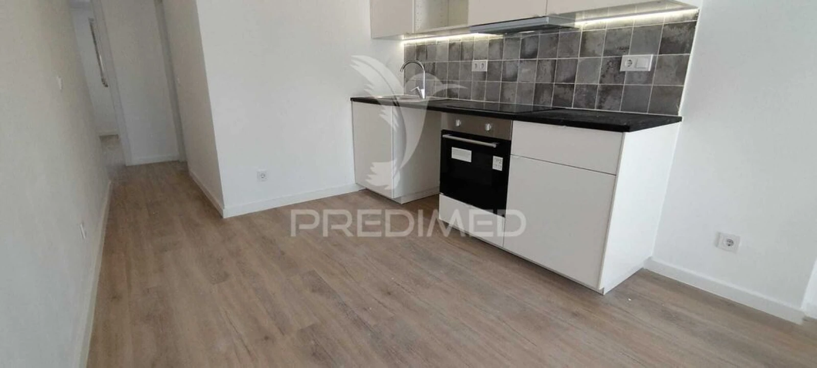 Apartamento T2 para Venda em Santa Iria de Azoia, São João da Talha e Bobadela Foto 3
