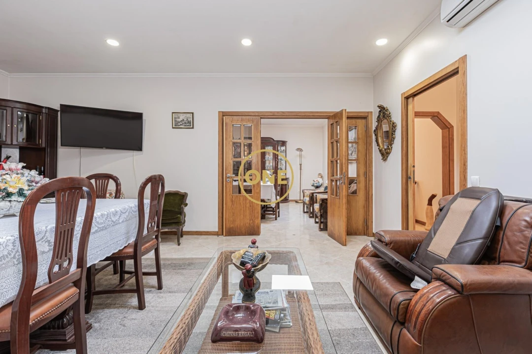 Moradia T3 para Venda em Algueirão-Mem Martins Foto 52