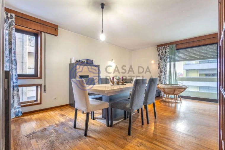 Apartamento T3 para Venda em Cidade da Maia Foto 3